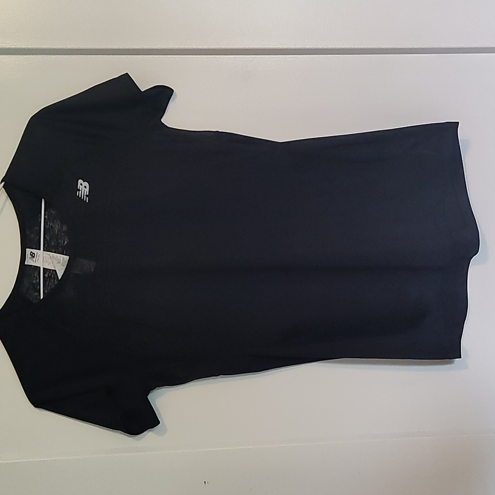 3/$20 New balance top